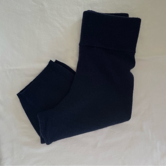 100% Cashmere Bike Shorts - Picture 6 of 6